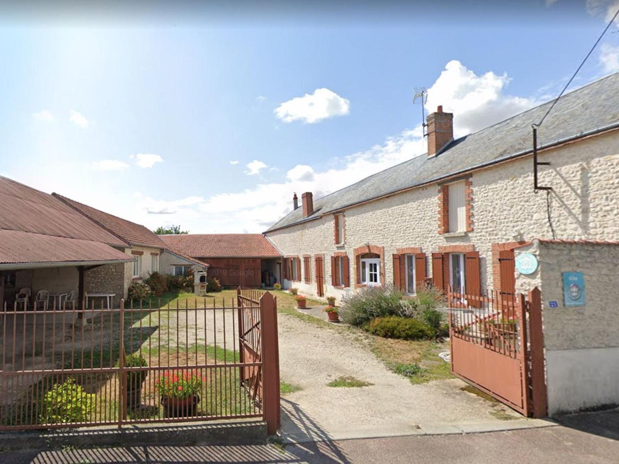 Charmante Longere Gatinaise - Cour Et Jardin Clos, Proche Paris Et Orleans - Fr-1-590-73 Sceaux-du-Gatinais Zewnętrze zdjęcie